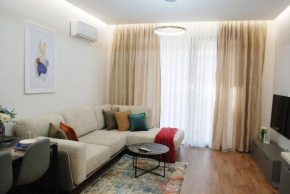 Lindi's Apartment 3/6